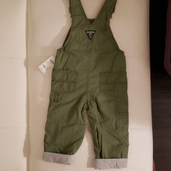 Oshkosh B'gosh Size 2T - Picture 2 of 3